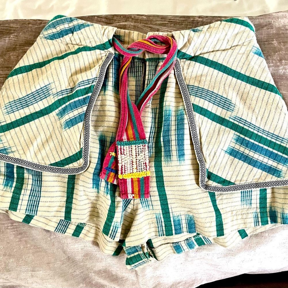 Urban outfitters shorts with belt